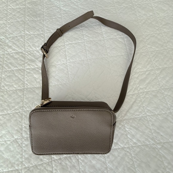 ela Micro Belt Bag - Crossbody Bag with Adjustable Strap - Picture 4 of 12